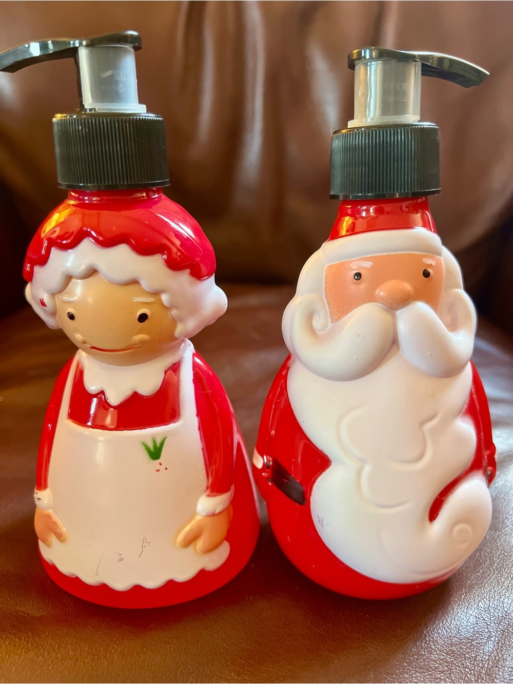Holiday Red Santa & Mrs. Claus Foaming Soap Dispenser Set